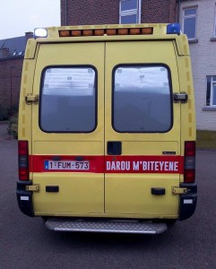 Ambulance DAROU M'BITEYENE - Arrière (2)