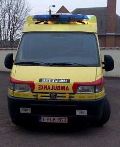 Ambulance DAROU M'BITEYENE - Avant (2)